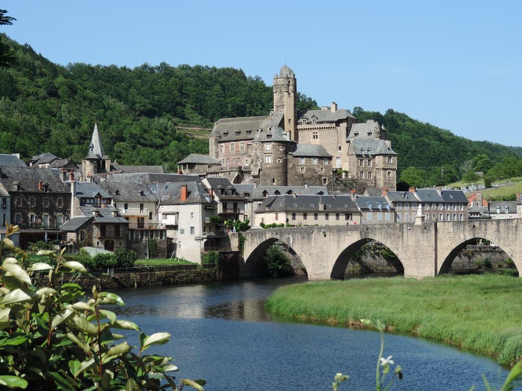 Auberge Saint Fleuret Estaing  Eksteriør bilde