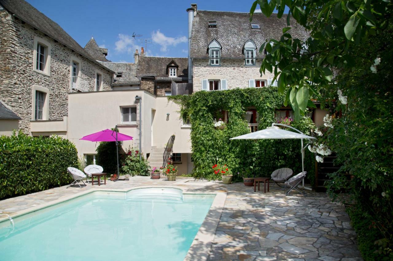 Auberge Saint Fleuret Estaing  Eksteriør bilde